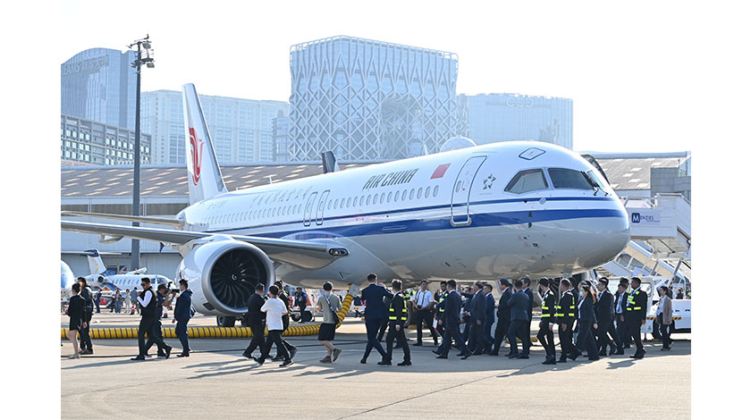 C919壓陣  公務航空展昨揭幕     