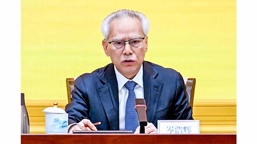 岑：三五規劃下月中公諮    