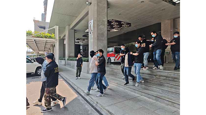 五內地漢配碼賭博抽息被捕    