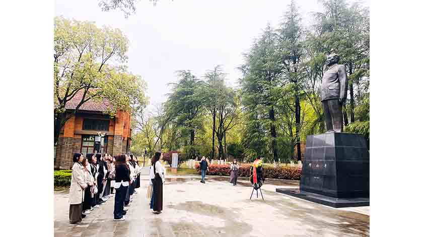 婦聯青協赴贛感悟長征精神    