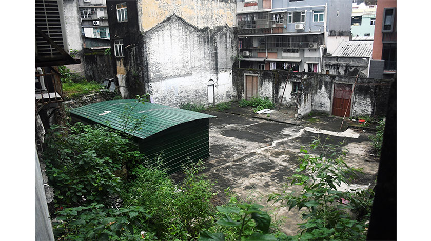 城規會三度討論後通過「顯榮圍5-7號」規劃草案  委員倡保留關部行臺地下遺跡不獲採納    