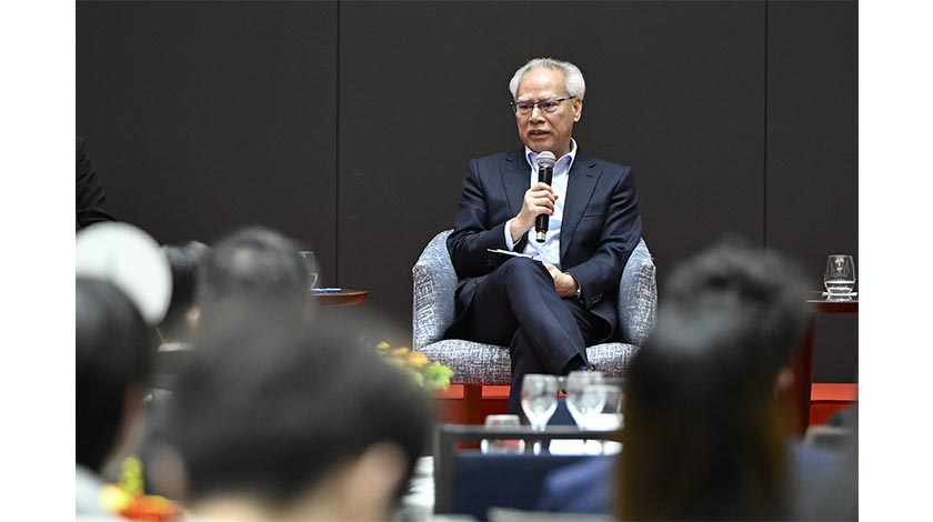 岑浩輝與在葡澳生會面交流  冀學成回澳大展所長    