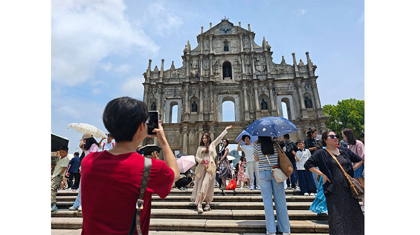 首季旅客非博彩消費總額  破二百四十四億創新高    
